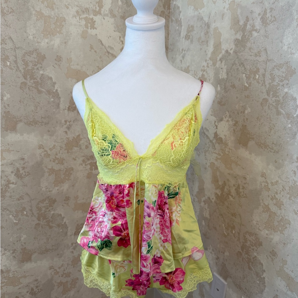 Victoria’s Secret 3 Piece Floral Lace Trim Set - Camisole, Shorts & Robe